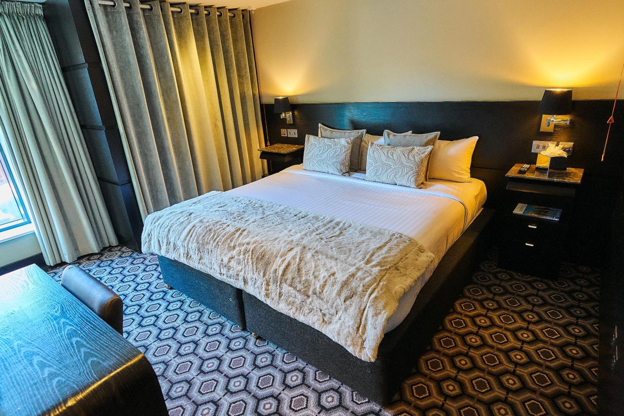 The Vincent Hotel Southport Buitenkant foto